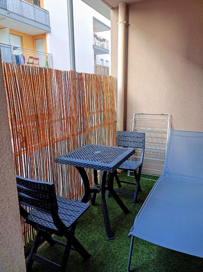 Ravissant Appartement T2 Proche Autoroute Et Centre-Ville Виллефранче-Сур-Салне Экстерьер фото