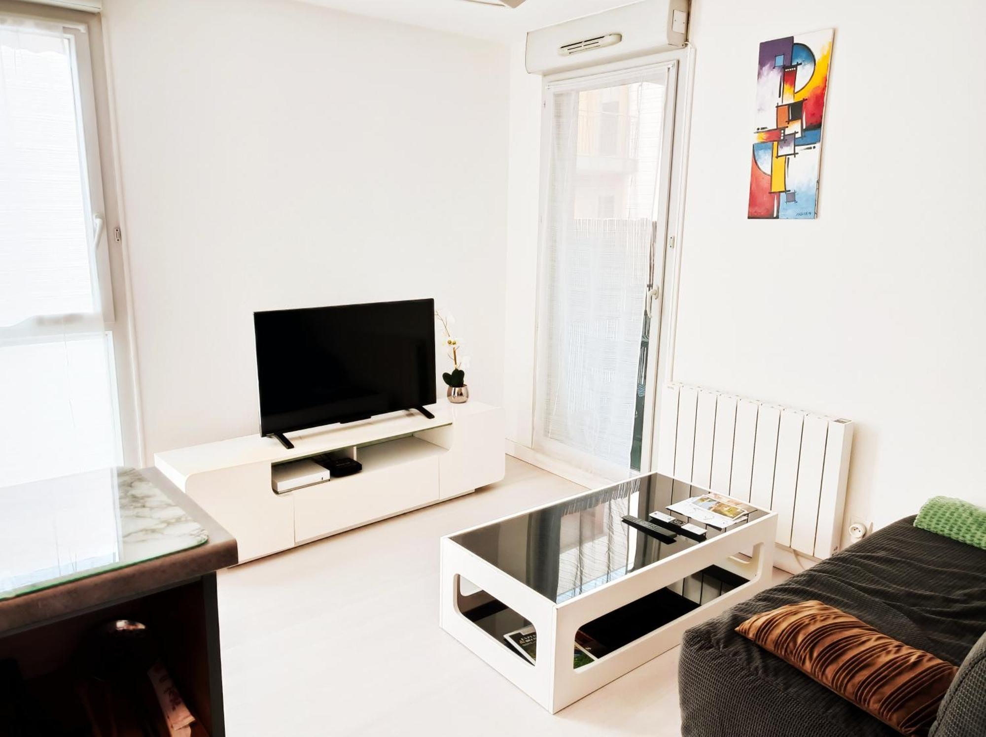 Ravissant Appartement T2 Proche Autoroute Et Centre-Ville Виллефранче-Сур-Салне Экстерьер фото